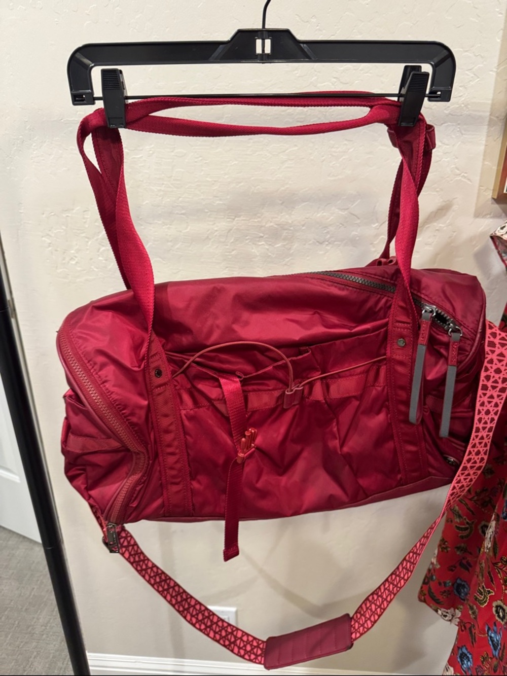 Lululemon large duffle gym bag